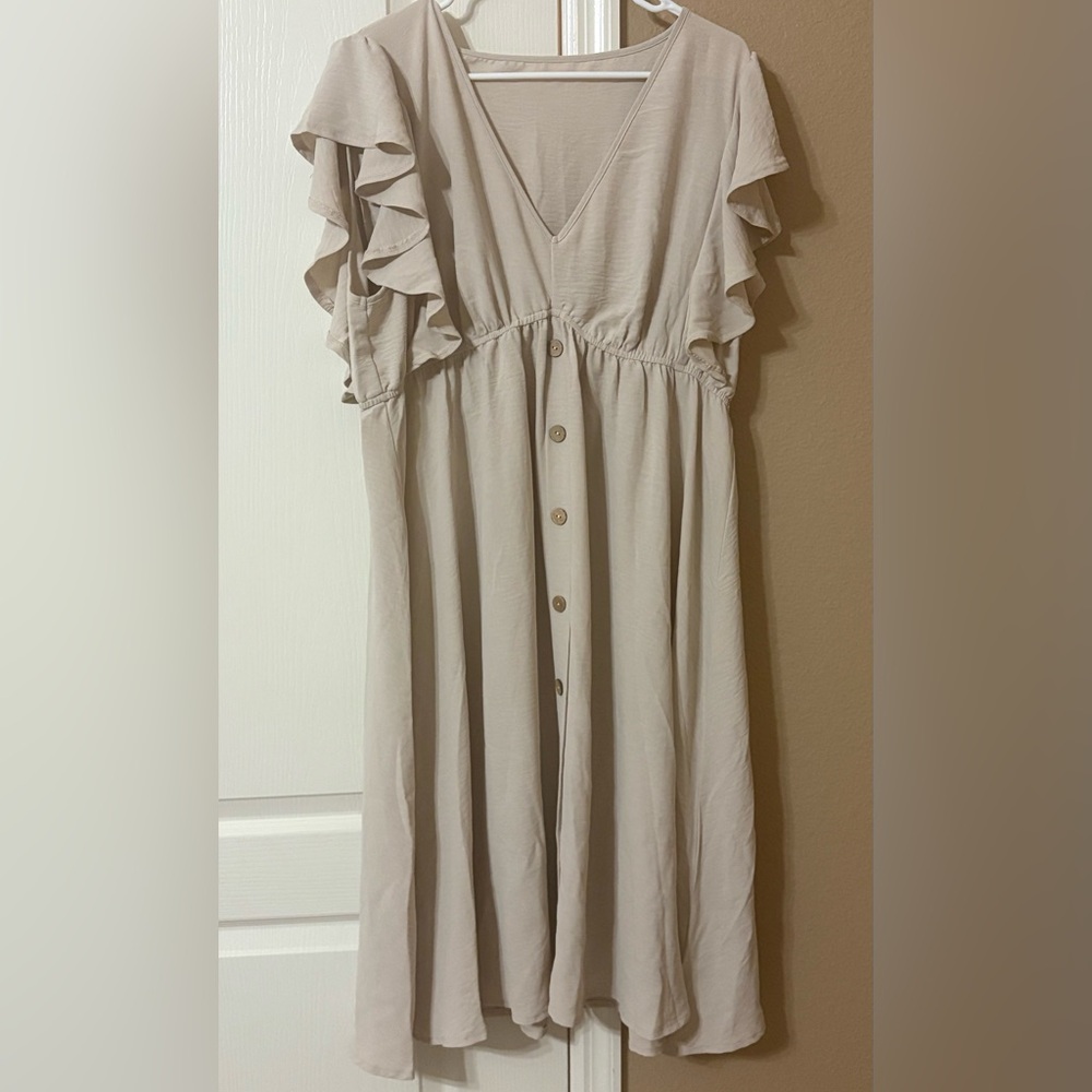 Women’s Knee Length Beige Dress with Ruffle Sleeves and Buttons, Size 2xl, NWOT